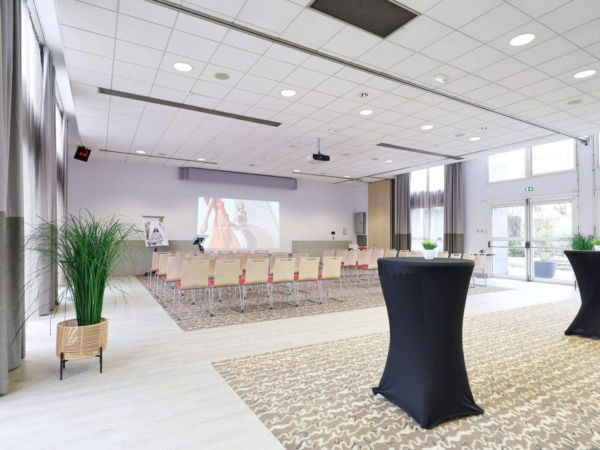 Mercure Grenoble Centre Porte Des Alpes Eksteriør billede