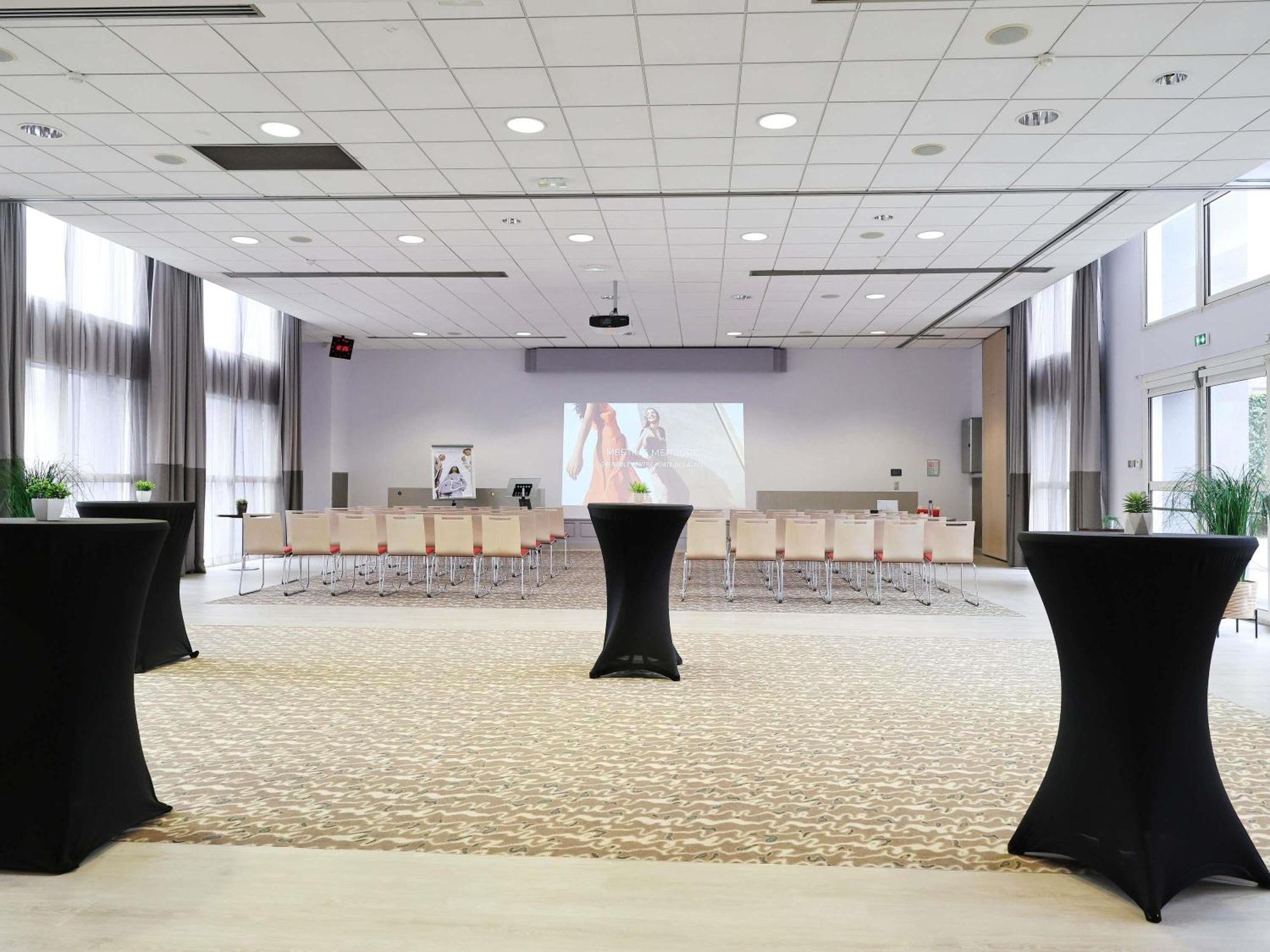 Mercure Grenoble Centre Porte Des Alpes Eksteriør billede